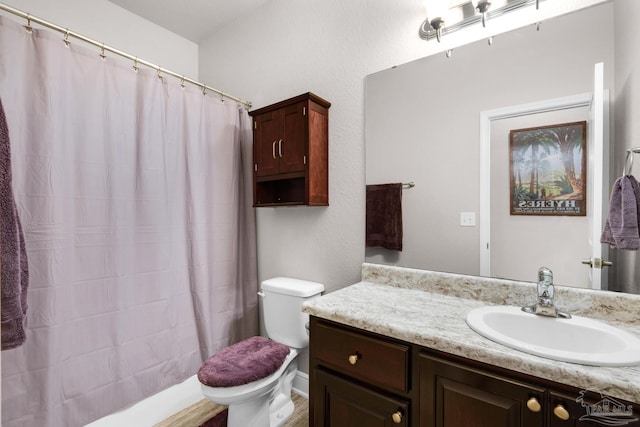 5282 Parkside Dr, Pace, FL 32571 - full bath featuring vanity and curtained shower