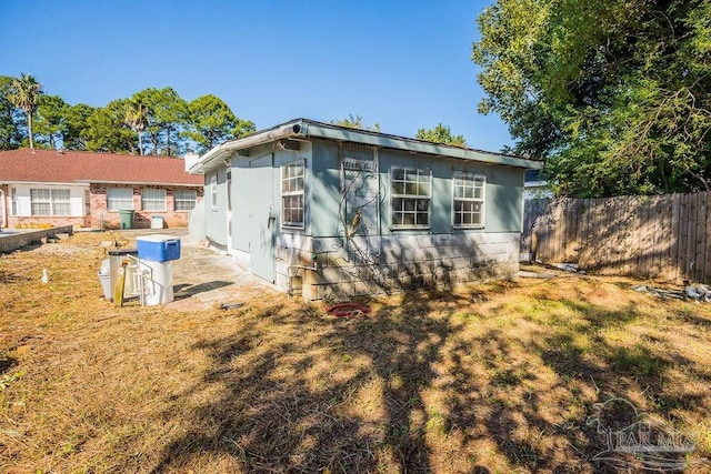 exterior space with a yard