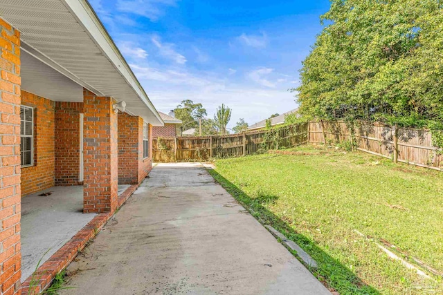 view of yard with a patio