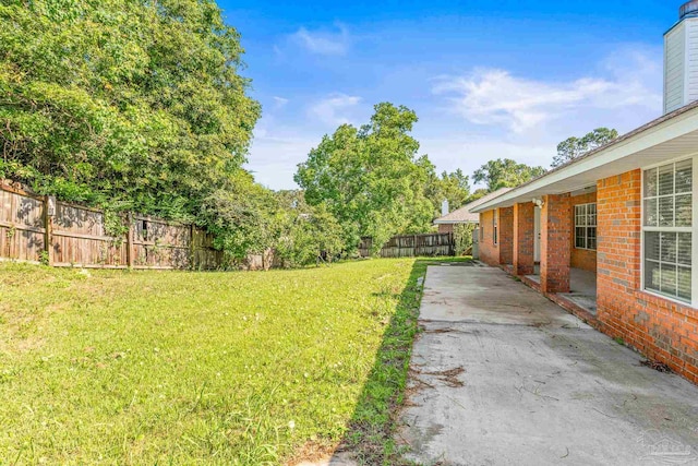 view of yard with a patio