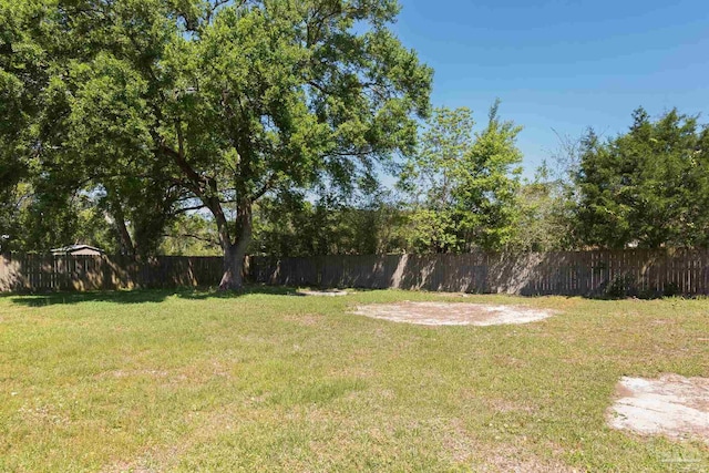 308 Twisted Oak Dr, Cantonment, FL 32533 - view of yard featuring fence