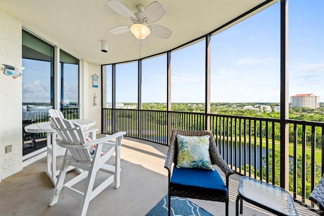 612 Lost Key Dr Unit 702-B, Pensacola, FL 32507 - sunroom with ceiling fan