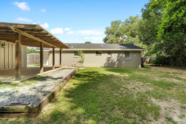 view of yard featuring a patio