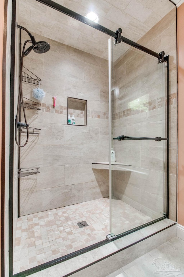 905 Shadow Ridge Dr, Pensacola, FL 32514 - bathroom featuring a stall shower
