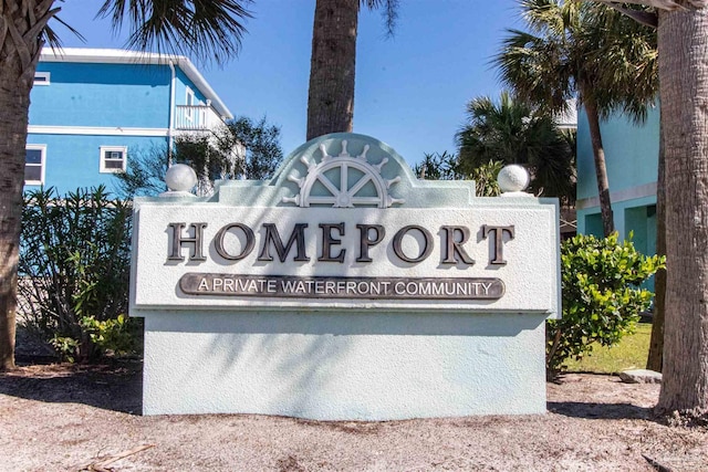 view of community / neighborhood sign