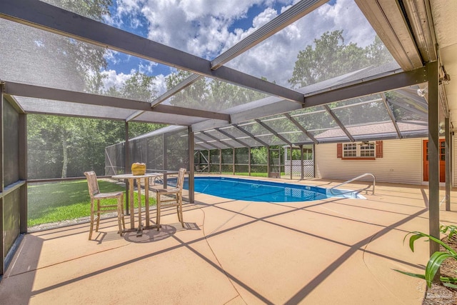 1213 Tecumseh Pl, Pensacola, FL 32514 - outdoor pool featuring a patio area and a lanai