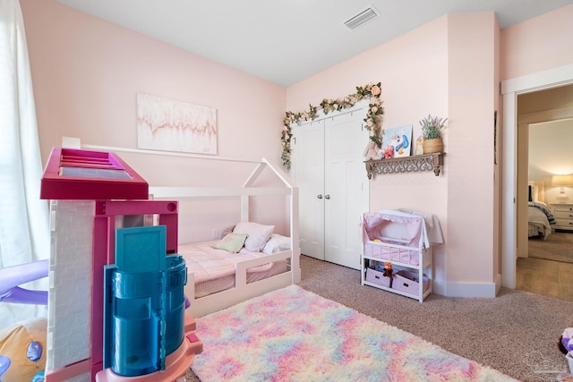 view of carpeted bedroom