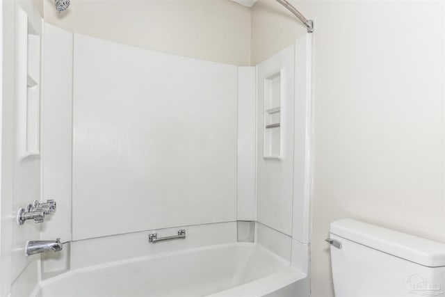 full bath with toilet and shower / bathing tub combination