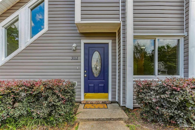 view of property entrance