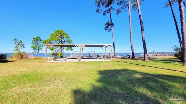 view of yard with a water view