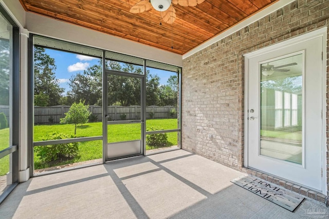 6264 Howie Way, Pace, FL 32571 - unfurnished sunroom featuring a ceiling fan