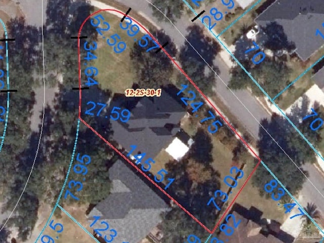 2205 Valle Escondido Dr, Pensacola, FL 32526 - aerial map of property and surrounding area featuring property boundaries highlighted
