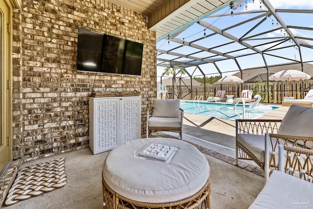 7956 Huntington Creek Ln, Pensacola, FL 32526 - view of patio / terrace featuring a lanai, a fenced in pool, and fence
