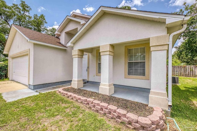 8187 Lode Star Ave, Pensacola, FL 32514 - view of front of house with stucco siding