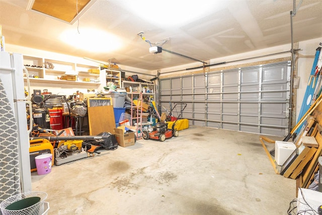 2546 Stormy Cir, Navarre, FL 32566 - garage featuring a garage door opener