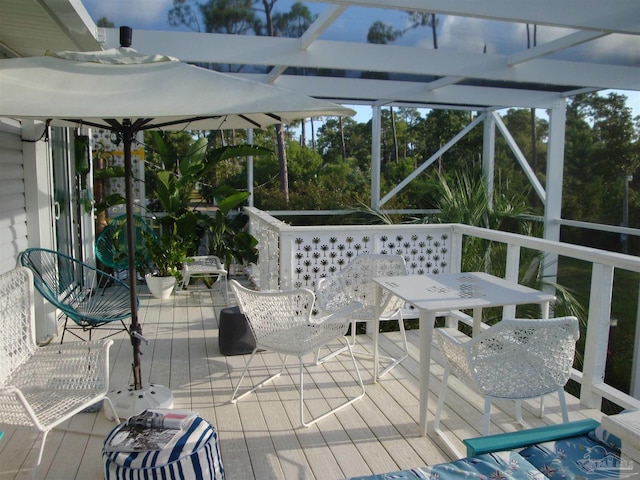 view of sunroom / solarium