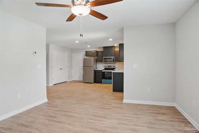 1002 Yonge St, Pensacola, FL 32501 - unfurnished living room featuring recessed lighting, ceiling fan, baseboards, and light wood-style floors