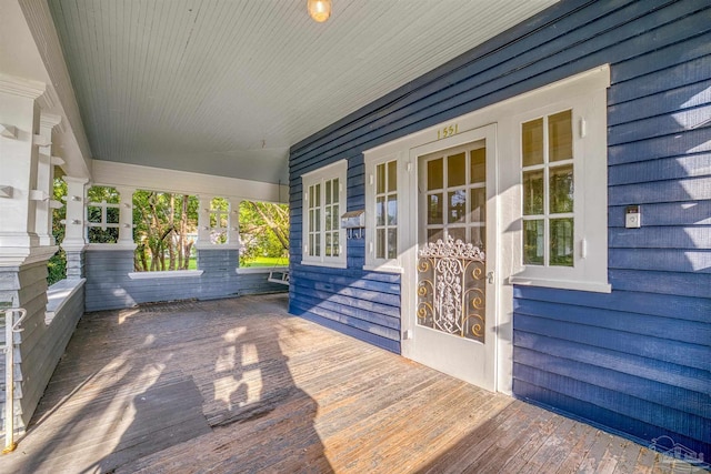 exterior space featuring a porch