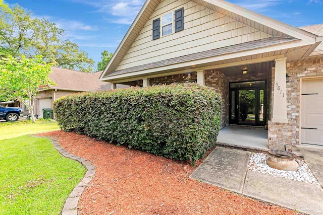 5811 Rustic Ridge Cir, Milton, FL 32570 - view of front of property with a front yard