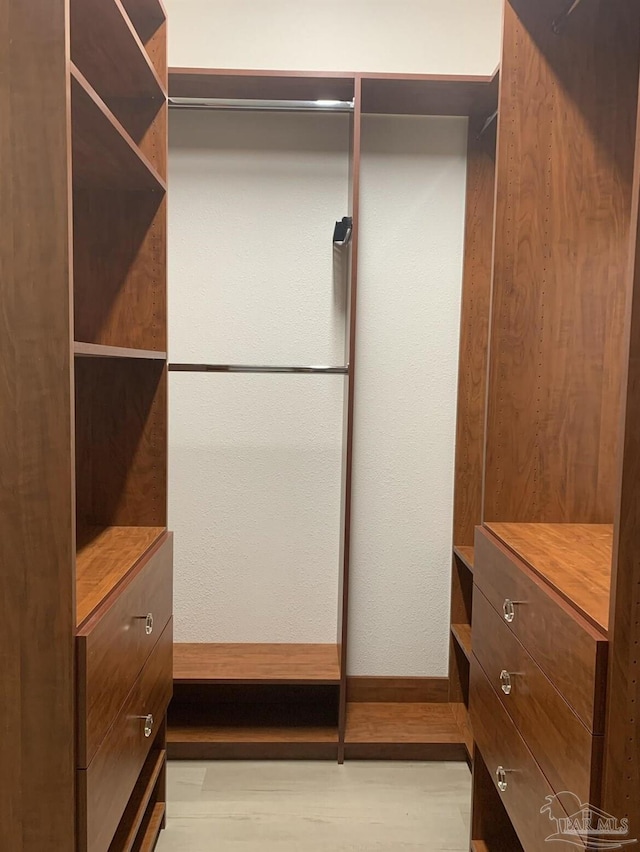 1557 Winding Shore Dr, Gulf Breeze, FL 32563 - view of closet