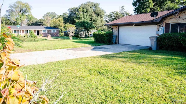 view of yard with a garage