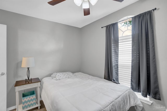 bedroom featuring a ceiling fan