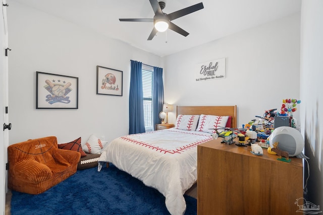 bedroom featuring a ceiling fan