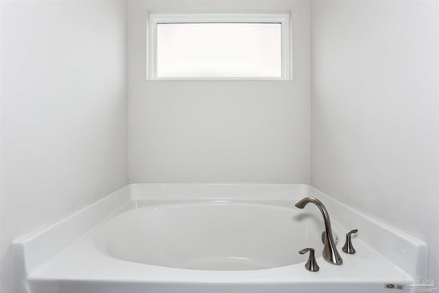 415 Broadleaf Cir, Cantonment, FL 32533 - bathroom with a garden tub