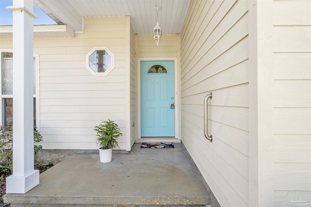 view of entrance to property