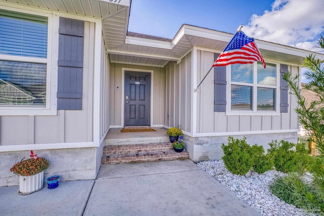 3897 James Stovall St, Pensacola, FL 32526 - entrance to property with board and batten siding