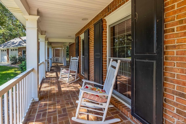 exterior space featuring a porch