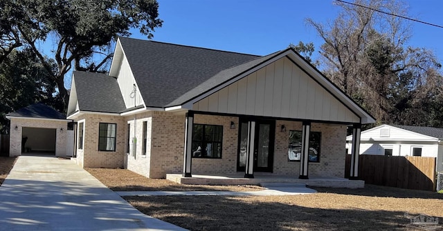 view of front of property with covered porch