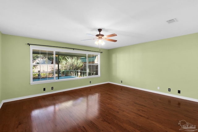 unfurnished room featuring wood-type flooring and ceiling fan