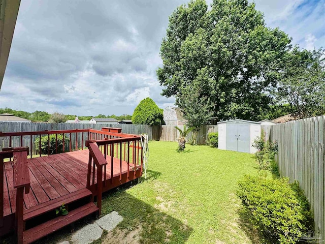 3081 Flintlock Dr, Pensacola, FL 32526 - view of yard featuring a deck