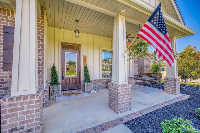 doorway to property featuring covered porch