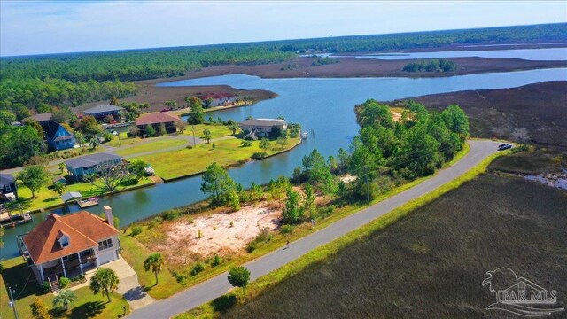 2604 San Antonio Dr, Milton, FL 32583