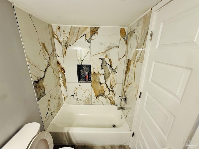14100 River Rd Unit 223B, Pensacola, FL 32507 - bathroom featuring toilet and shower / bath combination