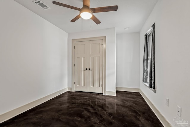 unfurnished bedroom with ceiling fan