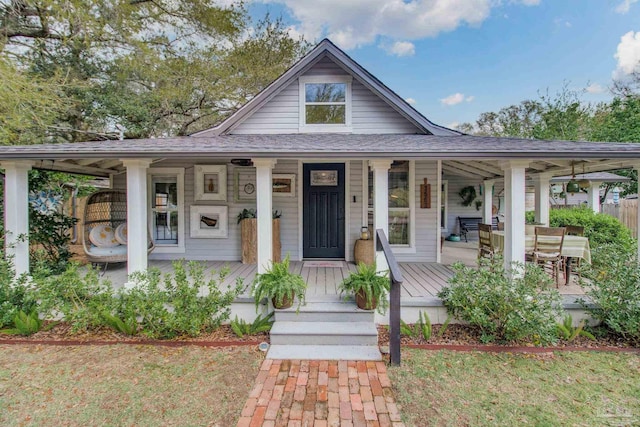 view of front of home featuring a porch