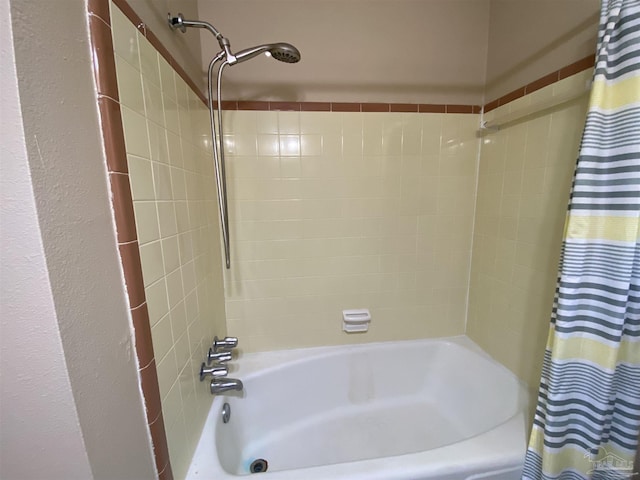925 Artesian Ave, Pensacola, FL 32505 - full bath featuring shower / bath combination with curtain