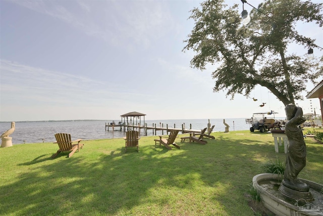 view of yard with a water view