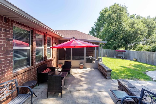 view of patio featuring a fenced backyard