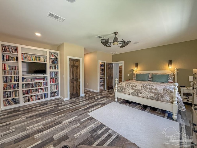 9873 Chumuckla Springs Rd, Jay, FL 32565 - bedroom featuring baseboards, recessed lighting, wood finished floors, and visible vents