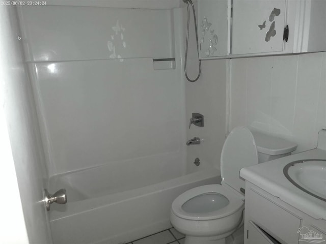 925 Bremen Ave Unit A & B, Pensacola, FL 32507 - bathroom with washtub / shower combination, vanity, toilet, and tile patterned floors