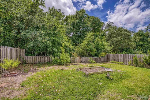 3526 Whitetail Ln, Pensacola, FL 32526 - view of yard with a garden