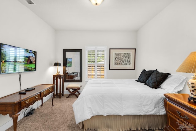 bedroom with carpet flooring