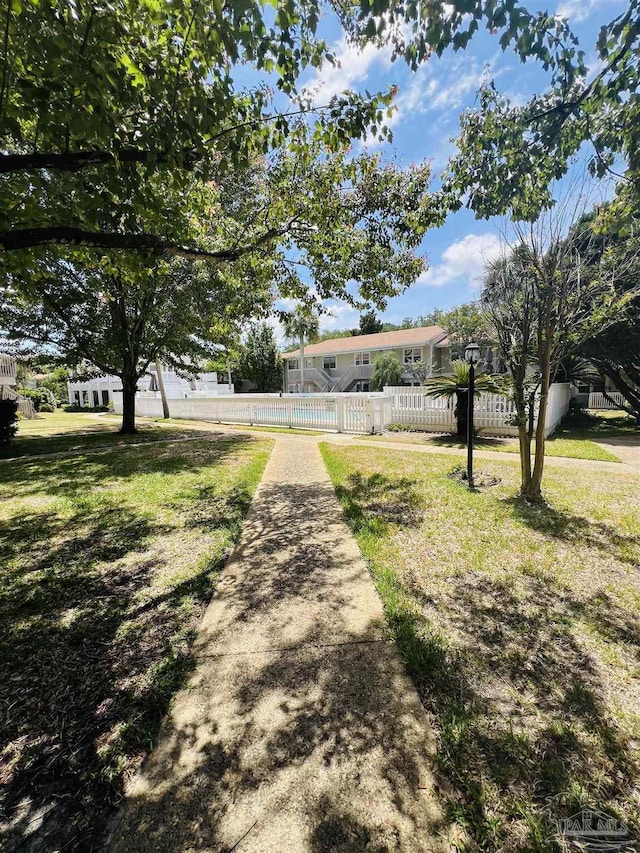 1100 Shoreline Dr Unit 207, Gulf Breeze, FL 32561 - view of yard