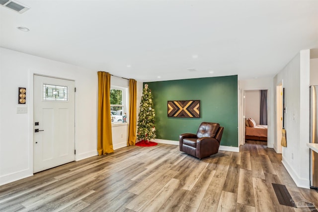 living area with light wood-type flooring