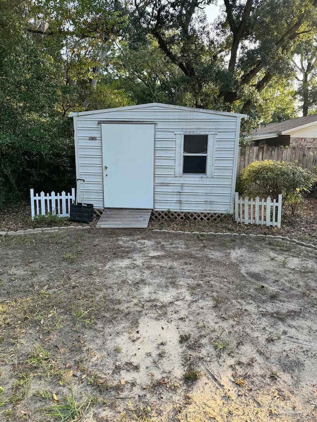 view of outbuilding