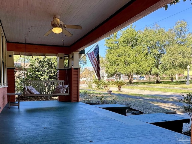 1011 N Reus St, Pensacola, FL 32501 - view of patio with ceiling fan